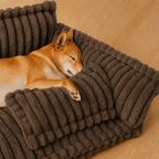 Canapé moelleux pour chien Le Boudoir Marron foncé — vue de profil
